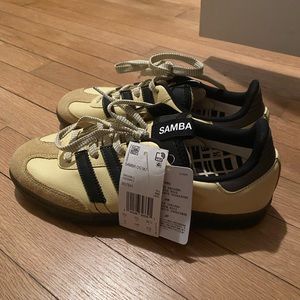 NWT Adidas SAMBA W 7 | M 6